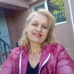 bună mă numesc Mioara am 49 de ani servici totale o doamnă cu experiență   rin grand