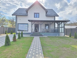 Casa noua Moderna , P+M, 5 camere, Hemeius – zona Primariei