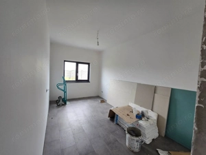 1/2 Duplex pe parter,predare la cheie  , 3 dormitoare, Zona Metro 2, Comision 0% - imagine 5