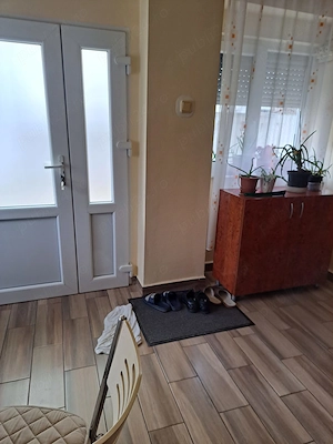 Casă în Episcopia 2 dormitoare, sufragerie, baie, 2 bucătării, izolată - imagine 2