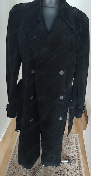 Trench lung piele naturala 95-120 , 550 lei 