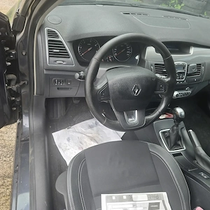 Vand Renault Laguna 1.5 DCI an 2011 - imagine 7