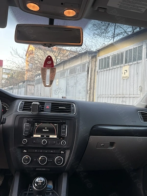Vând Volkswagen Jetta - imagine 2