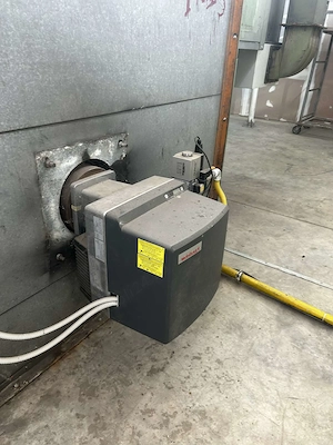 Linie completă de vopsire electrostatică (pulbere) Nordson - renovată integral