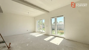 Duplex de vanzare pe parter, 3 camere - Mosnita Veche - Centru - imagine 3