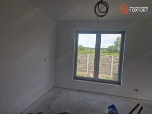 Casa cu 5 camere, 617 mp teren, Mosnita Veche - imagine 5