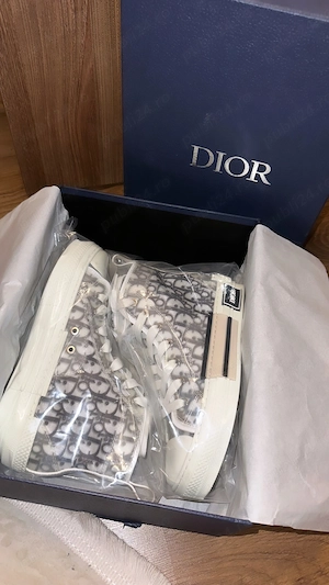 Adidași Dior (cutie inclusă)