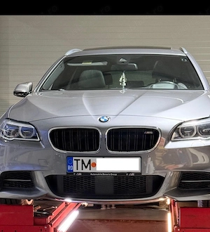 BMW M550 d Touring xDrive*HUD*Pano*LED*Harman Kardon