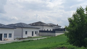 CASA PREMIUM P+M - 252 MP UTILI - TEREN 450 MP - EFICIENTA ENERGETICA - 5 DORMITOARE - imagine 2