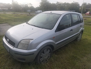 vând pentru dezmembrare Ford fuzion 2004   - imagine 3
