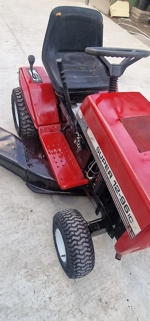 Tractoras de taiat iarba MTD 12-96 IC - 12 cai