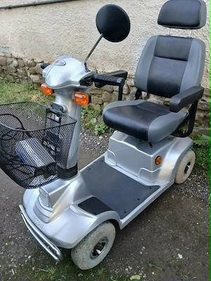  scuter electric carucior electric handicap dizabilitati