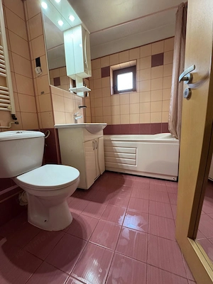   DE VÂNZARE: Apartament deosebit cu 3 camere, 72 mp | Timișoara   Zona Lipovei (Holdelor - B-uri) - imagine 3