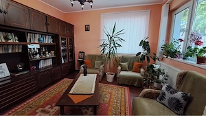 Casă de vânzare