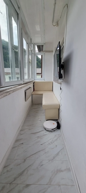 Apartament 2 camere decomandat, centrul orașului Brezoi, vedere la Vârful Țurțudan - imagine 3