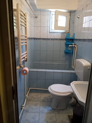 Se închiriază garsoniera in zona piata Progresu - imagine 4