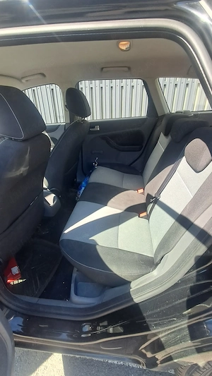 Ford Focus 2010   1.6 Diesel   225.000 km - imagine 8