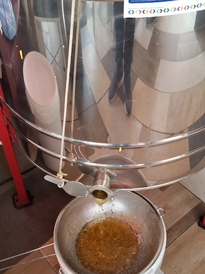 Miere de albine sută la sută naturală