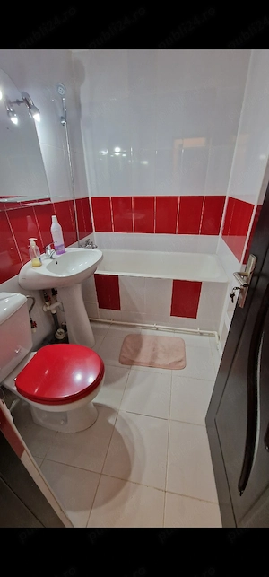 Persoană fizică, ofer spre închiriere apartament cu 2 camere  Podu Roș 