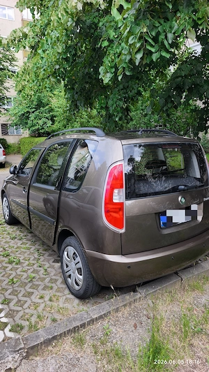 Vând Skoda Roomster 1.4 benzina  - imagine 2