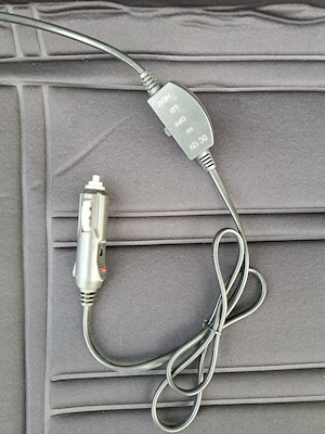 Husă Scaun Auto cu Încălzire 12V, Telecomandă pe fir – NOUĂ / Neutilizată - imagine 2