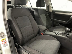 Volkswagen Passat - imagine 9