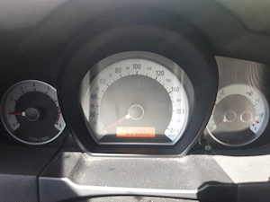 Vand Kia Ceed SW 1.4 80 kW 109 CP - imagine 10
