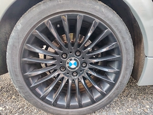 vând bmw 320 d M1