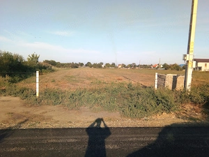 Teren intravilan 5600 MP, sat Pietroiu, com. Vadeni, de vanzare