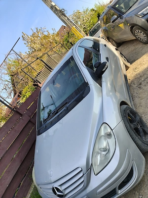 Proprietar vand Mercedes B-class   B180cdi automat,2005. - imagine 2