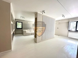 3 camere+ boxă, Stadion, Gaze, design premium