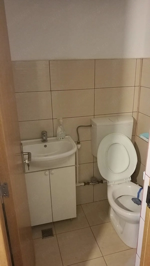 Închiriez spațiu comercial ultracentral   Str. Rozelor (vizavi de Aurora) - imagine 4