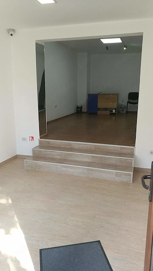 Închiriez spațiu comercial ultracentral   Str. Rozelor (vizavi de Aurora)