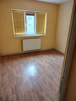 Vinzare Apart. 2 camere cf. 1 dec., et. 3 din 4, cu balcon, pe Bulevardul Dorobantilor, liber,   - imagine 3