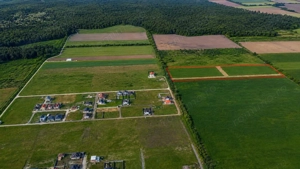 Terenuri cu utilitati - de la 600 mp - langa natura
