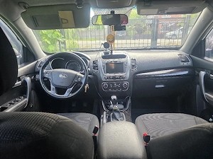 vand Kia Sorento  - imagine 5