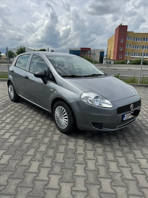 Vând Fiat Grande Punto, an fabricație 2009, motor 1.2 benzină (65 CP), foarte economic și fiabil.    - imagine 3
