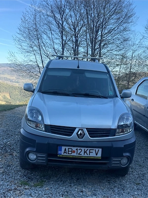 Vând Renault Kangoo 4x4 - imagine 2