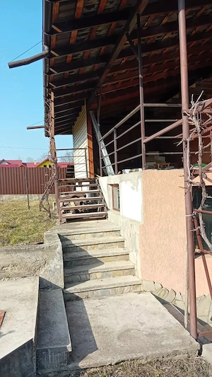 Vând casa in Tarpesti cu spatiu comercial la parter - imagine 3