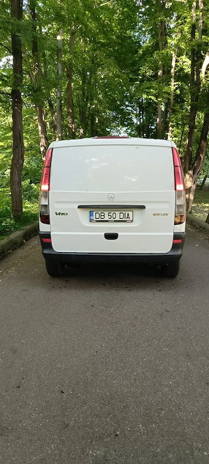 Vând Mercedes vito 22 dizel anul 27 forovot 3 locuri masina este an stare forte bună nare apsolut ni - imagine 2