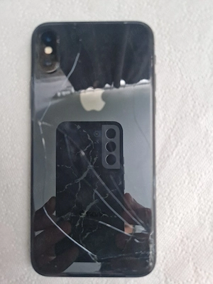 Vând iphone x 