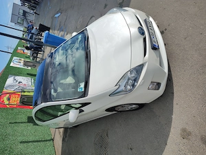Toyota Prius Hybrid Benzina 1.8 L  - imagine 3