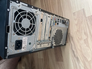 Vând Pc model HP 