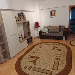 Închiriez ap 2 camere Ansamblul Buzaului -Braila