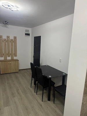 Vand apartament cu 3 camere - imagine 2