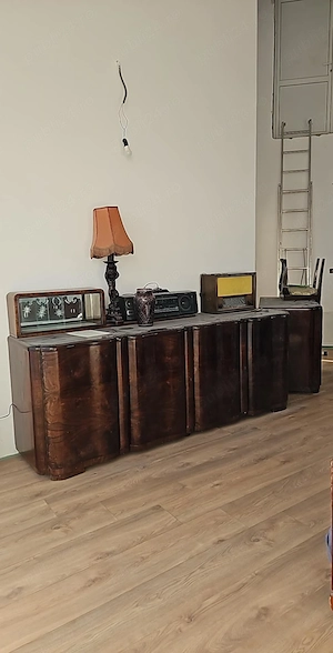 Mobilier din lemn masiv 