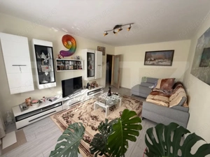 Apartament de 3 camere, 71 mp, zona Nicolina 1 