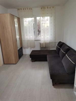 Proprietar închiriez ap cu 2 camere semidecomandat, zona Dacia, Mall