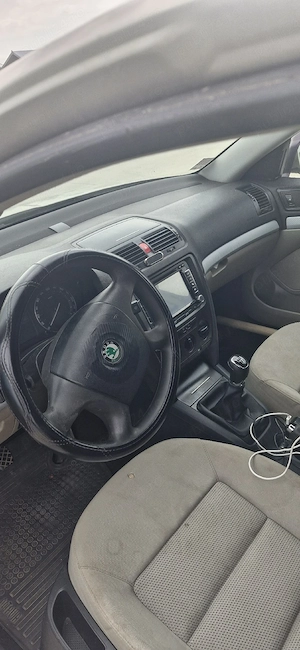 Skoda Octavian 2 - imagine 3