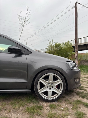 Volkswagen Polo V 6R 2012 - imagine 10